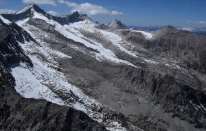 Sierra Nevada snowpack lowest in 500 years, new study says