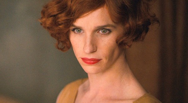 The Danish Girl First Trailer : Watch Eddie Redmayne transform into a woman (Video)