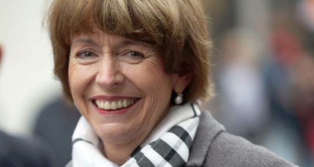 Henriette Reker: German candidate stabbed on eve of vote elected mayor