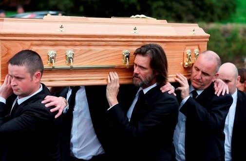 Jim Carrey joins hundreds in Tipperary for ex-girlfriend Cathriona White’s funeral “Video”