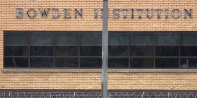Kenton Matthew Boyle: Inmate escapes Bowden minimum security unit