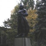 Lenin statue given Darth Vader makeover (Video)