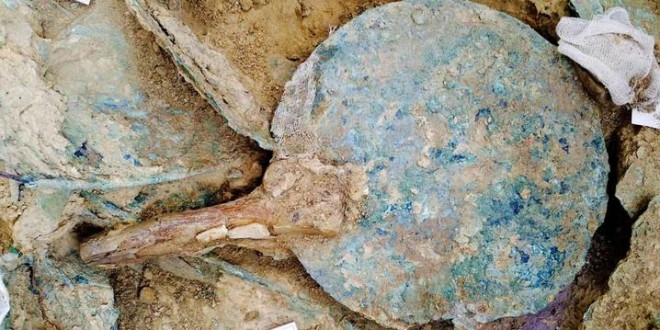 Spectacular 3500-year-old warrior grave found in southern Greece (Video)