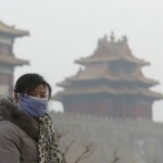 Beijing Pollution: Residents warned to stay indoors as capital is engulfed by smog