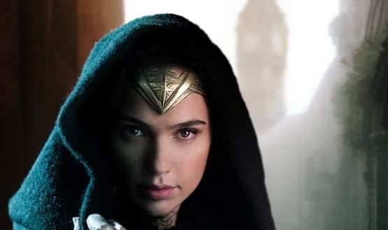Gal Gadot posts the first official image from Wonder Woman set (Photo)