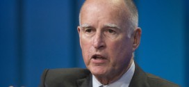 Governor Jerry Brown extends California water-saving measures in drought