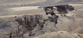 Massive crack appears in Wyoming mountains (Photo)
