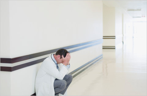 Online Therapy Eases New Doctor's Suicidal Thoughts, new study says