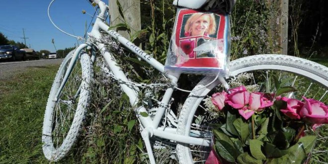 Ottawa councillors approve six-month limit for roadside memorials