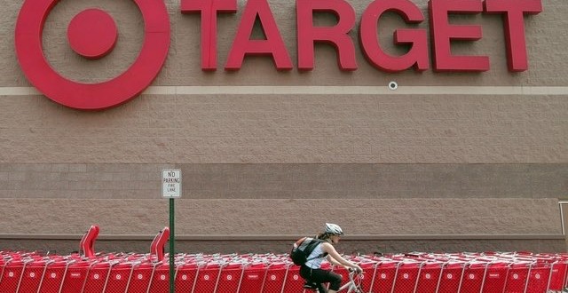 Target closing 13 U.S. stores in January 2016