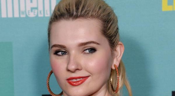 'Dirty Dancing' Remake Will Star Abigail Breslin, Report