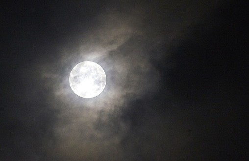 Rare Full Moon to Appear on Christmas First Time Since 1977