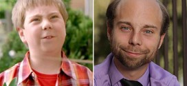 Steven Anthony Lawrence: Beans from 'Even Stevens' is Santa's helper at a local mall