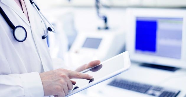 More Canadian doctors embracing electronic medical records, international survey
