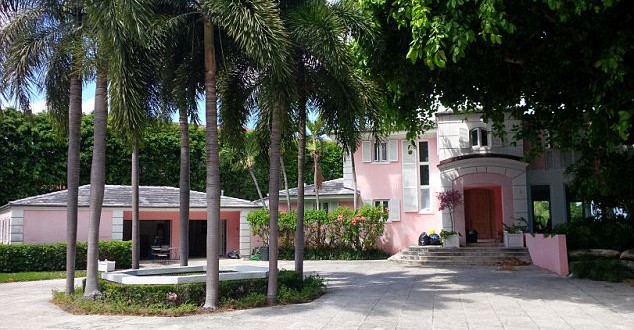 Pablo Escobar’s Florida mansion razed, a last vestige of Miami’s 1980s cocaine wars “Video”