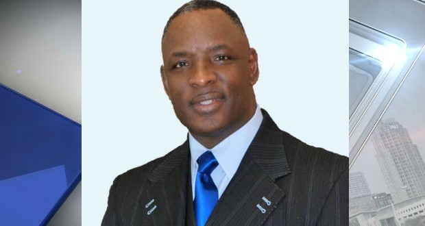 Pastor Larry Wright helps disarm man who enters church with gun