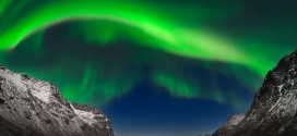 Stunning Northern Lights outshine NYE fireworks (Picture)