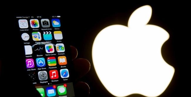 Pew survey: Apple should help FBI unlock terrorism suspect’s iPhone