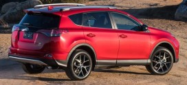 RAV4 SE AWD: Toyota gets sport and hybrid models (Video)