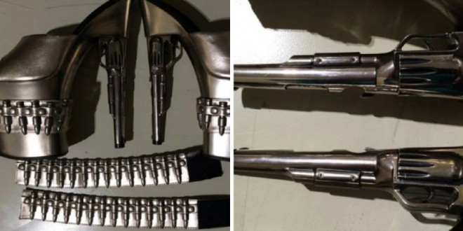 Gun-shaped heels, bullet-holster bracelets delay traveler at BWI Airport (Photo)