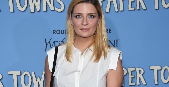 Mischa Barton: 'The OC' Star Agreed to Join "DWTS"