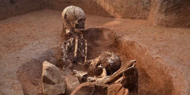 Ancient burials revealed at mysterious Plain of Jars in Laos (Photo)