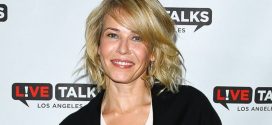 Chelsea Handler Once Again Poses Naked, See Her 'Bush' - Pic