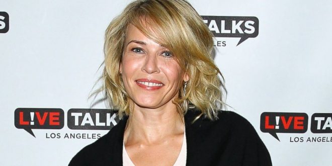 Chelsea Handler Once Again Poses Naked, See Her 'Bush' - Pic