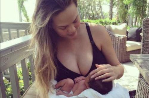 Chrissy Teigen shares first snap of baby girl (Photo)