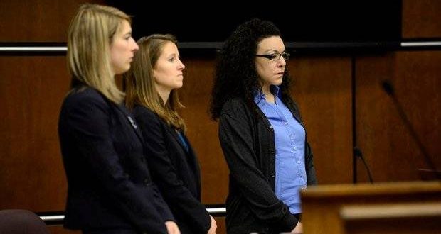 Dynel Lane: US woman who cut out fetus sentenced to 100 years