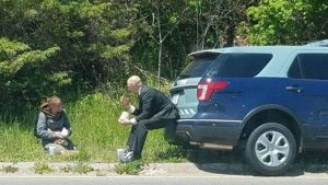 Trooper Luke Bonin shares lunch with homeless woman (Photo)