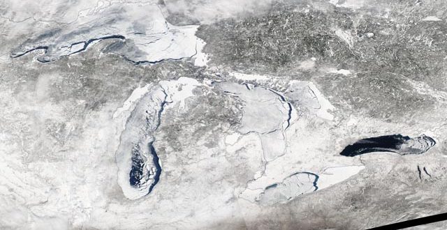 43 Years of Great Lakes ice cover flash before your eyes (Video)