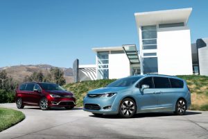 Auto Review: 2017 Chrysler Pacifica is flexible, comfortable