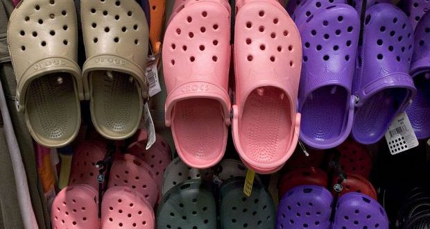 Podiatrists Have Finally Given Us A Legitimate Reason To Hate Crocs