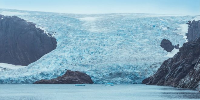 Research links Greenland melting with 'Arctic amplification'