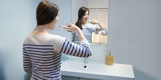 Toothbrush Live-streams The Inside Of Your Mouth (Video)