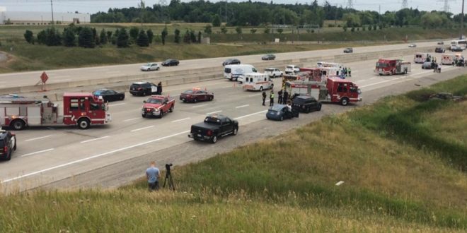 3 dead in car-bus crash on Highway 407: OPP