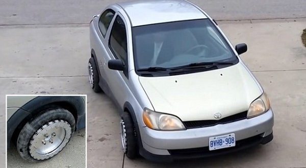 Canadian inventor installs omnidirectional wheels on regular car “Video”
