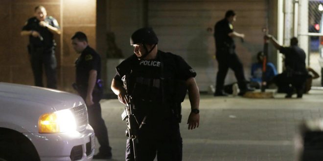 Dallas shooting: Snipers kill five police officers (Video)
