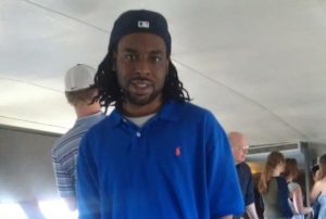 Philando Castile shot dead by police on camera for no reason at all (Video)