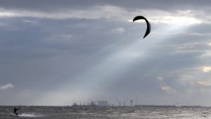 Toronto Kite boarder rescues woman from Lake Erie