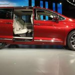 2017 Chrysler Pacifica: The Minivan Reinvented (Video)