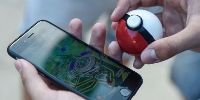 Google Maps updated with Catching Pokemon option, Report