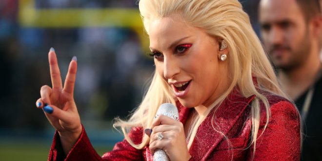 Lady Gaga To Perform 2017 Super Bowl Halftime Show, Report