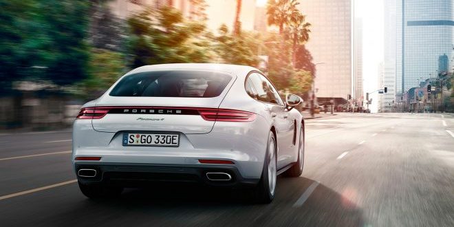 Porsche unveils a new 2017 Panamera 4 E-Hybrid (Video)