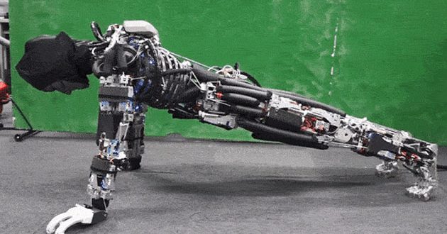 Japanese Scientists Develop Humanoid Robot that Sweats