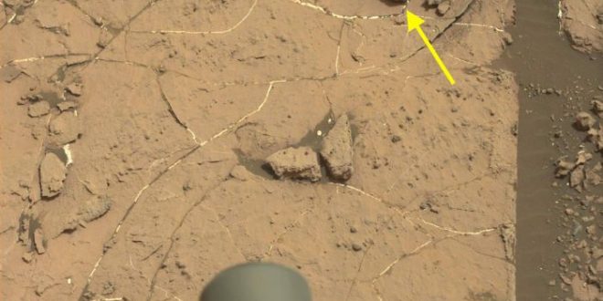 NASA’s Curiosity finds small meteorite on Mars “Photo”