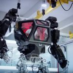 'Avatar style' robot walks by mimicking its pilot (Video)