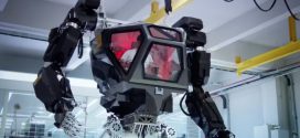 'Avatar style' robot walks by mimicking its pilot (Video)