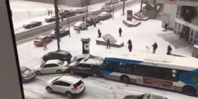 Montreal bus crunch video goes viral (Watch)